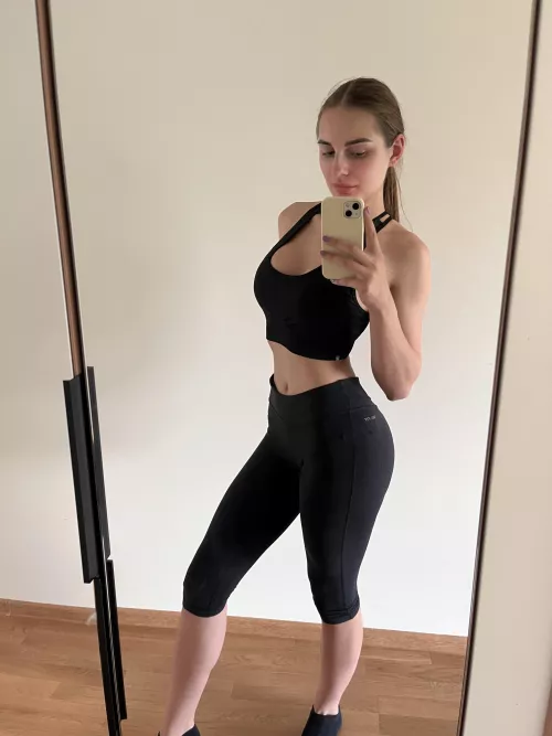 I was feeling really lazy today but still made my workout happen by snugglebuns77