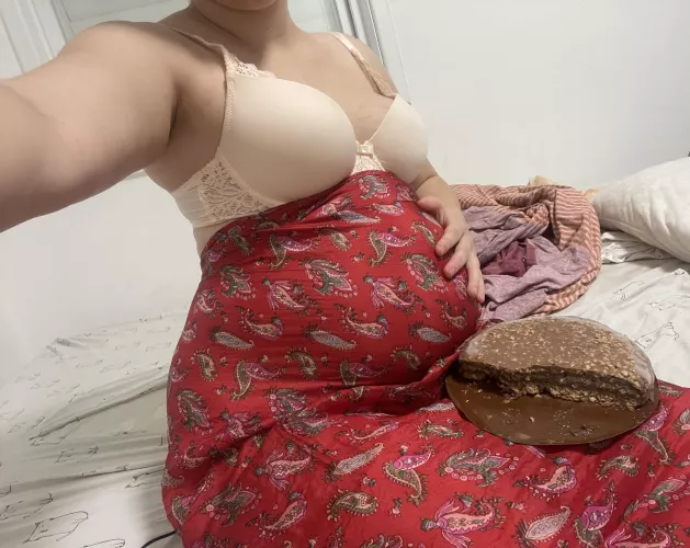 Ice cream cake stuffing to grow my gut by FatteningPrincess