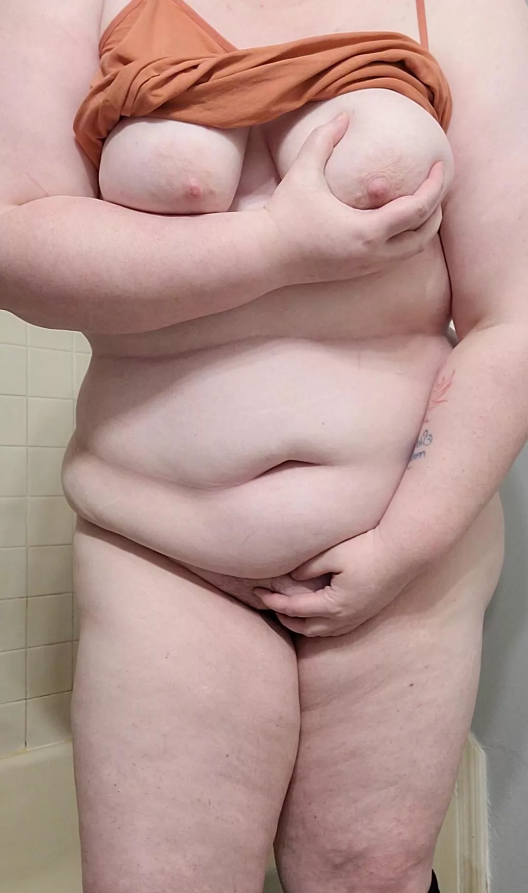 Just a free internet slut! posted by boredNmo