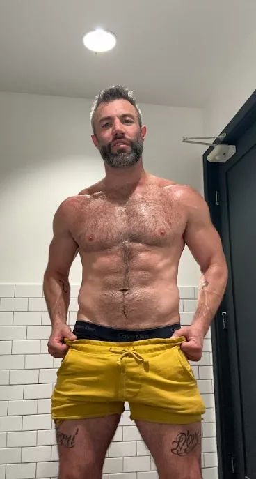 Let this otter give you a good time posted by Pete_Nash