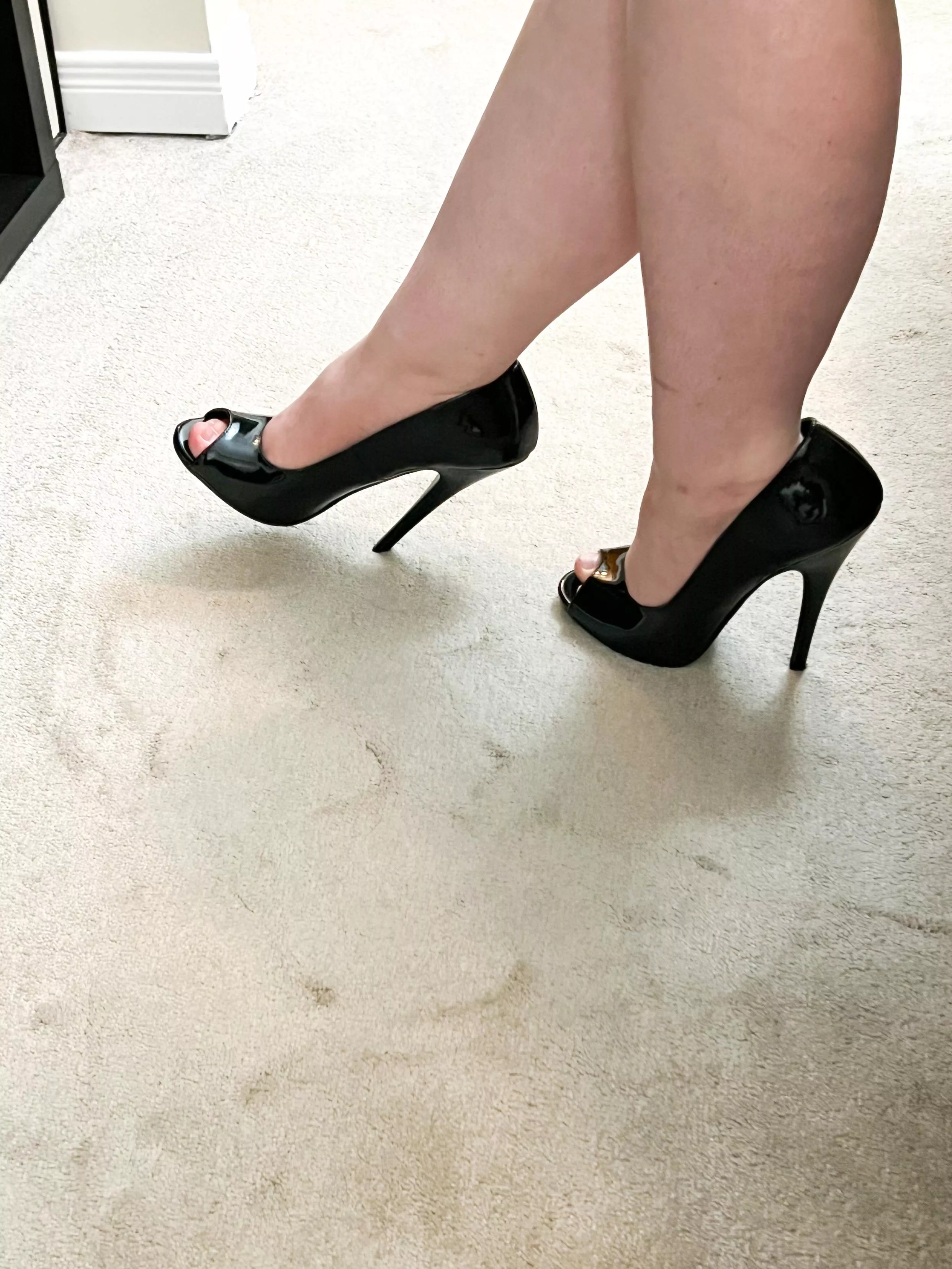love 6 inch heels posted by softy2023