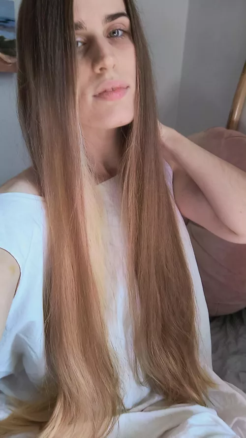 Love how it lays in my lap. by Gleam_Girl