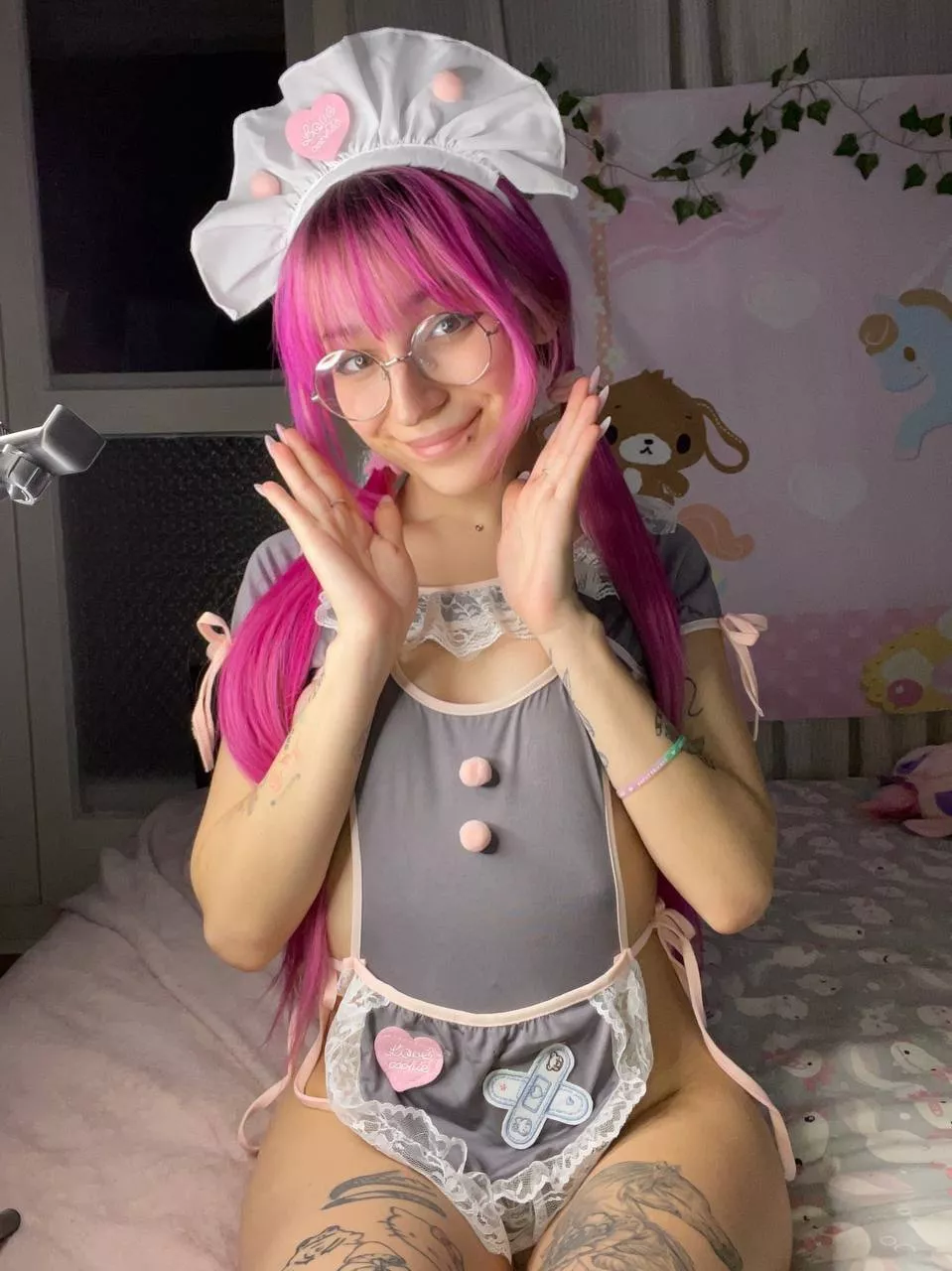 Lovely maid by me (Lanalova) posted by Lanauntouchable