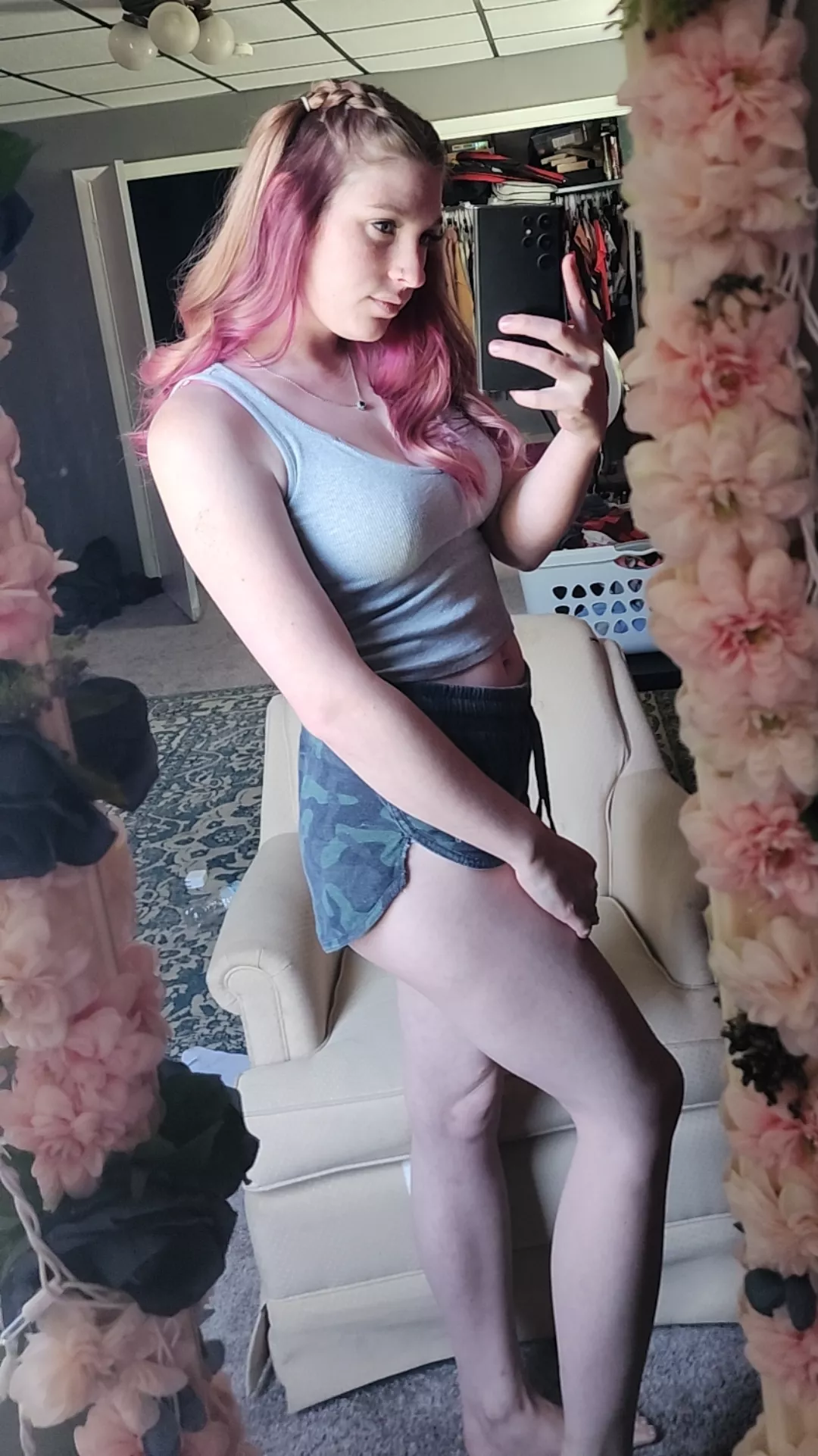 Loving the new hair!! posted by skybaby260