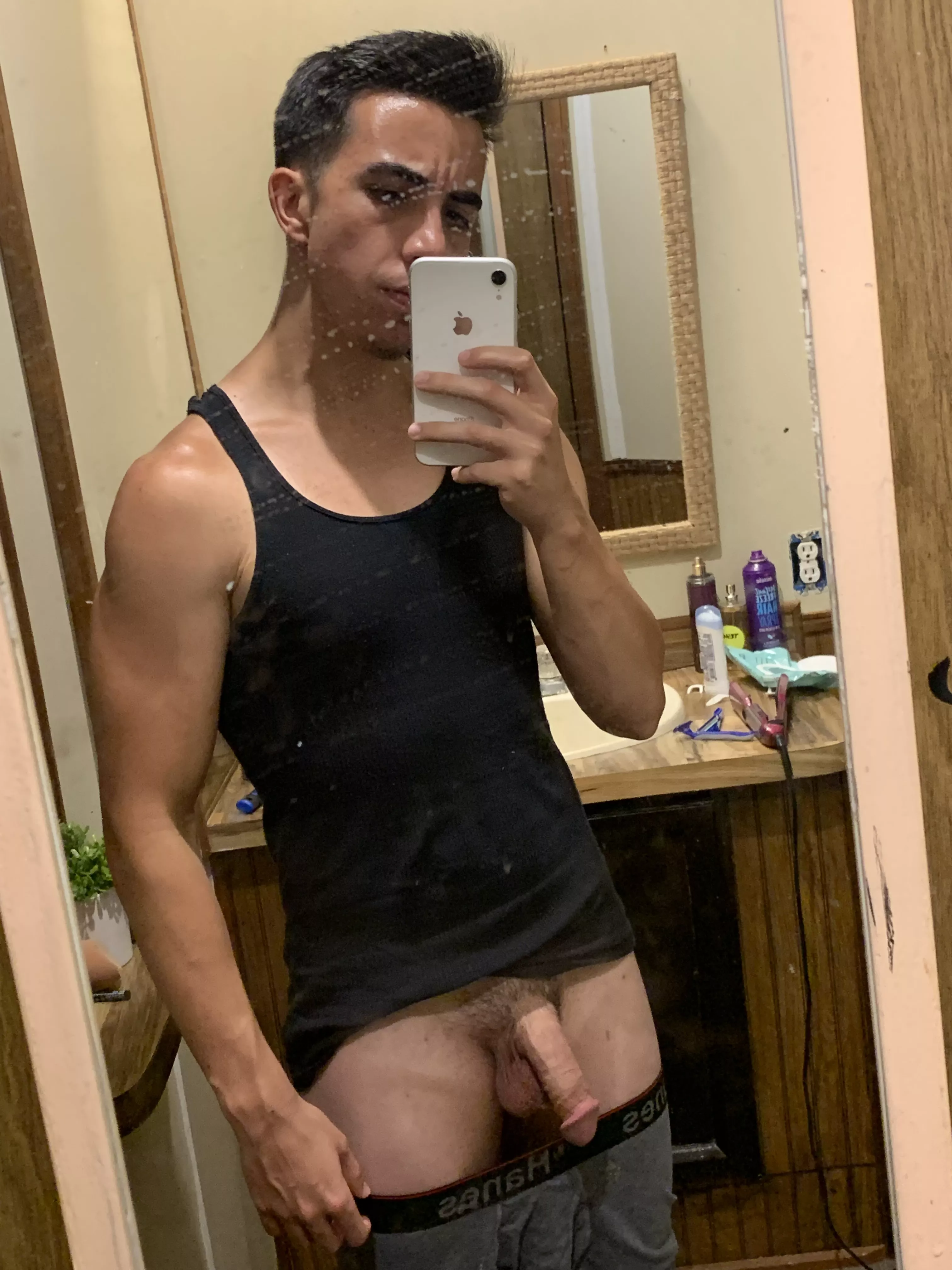 [M] anyone else get horny after a workout? posted by Emross_99
