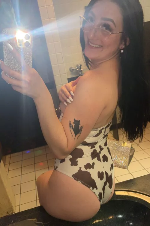 Make out with me in the bathroom😋 by itsmaterialbaby