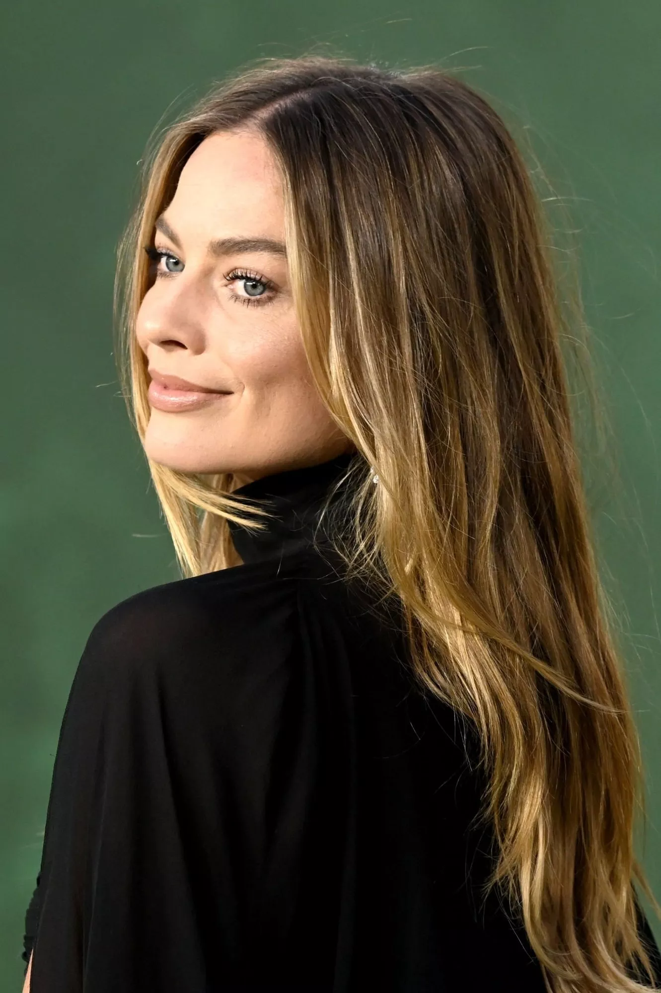 Margot Robbie posted by Breathlessbeauty