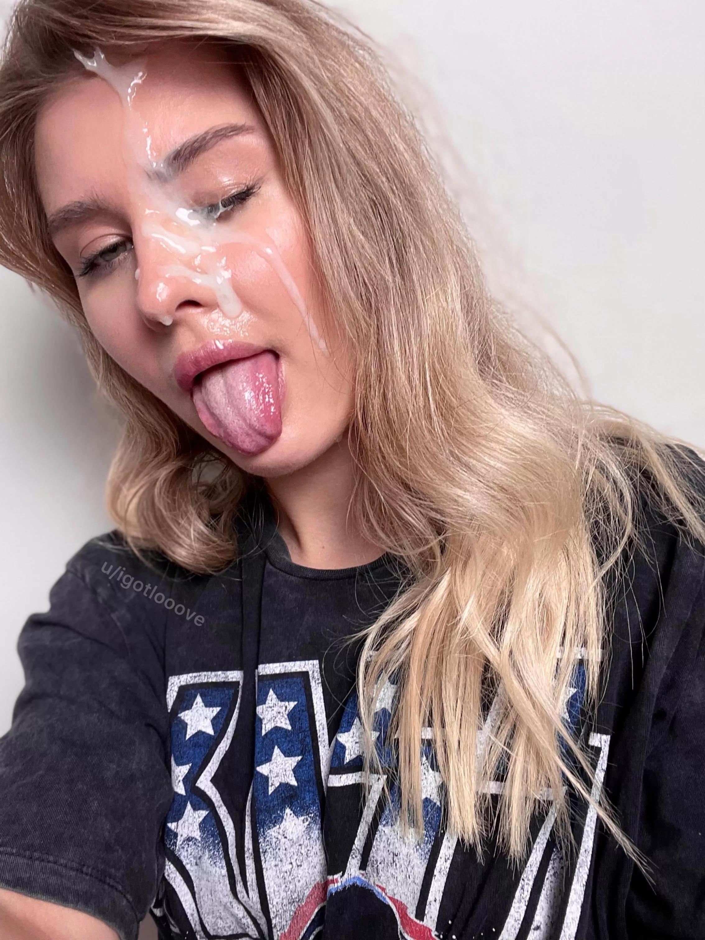 My favorite white and warm face-hugger posted by igotlooove