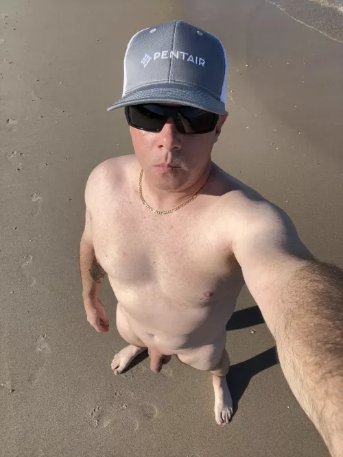 Nude beach weekend [M] by FLnudistguy