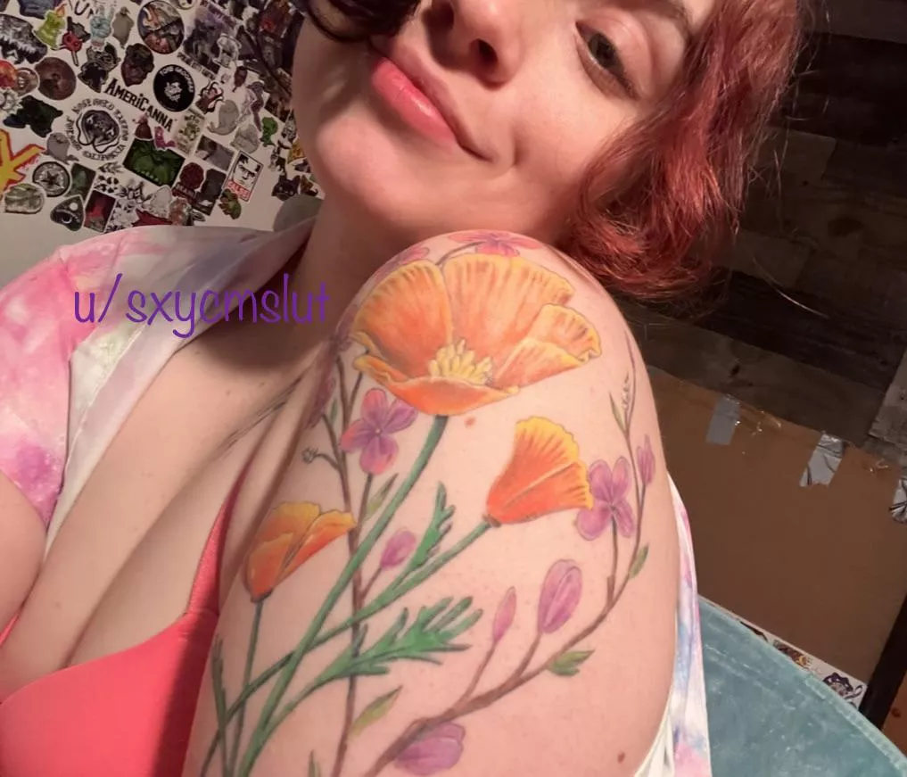 Take off those boxers posted by sxycmslut