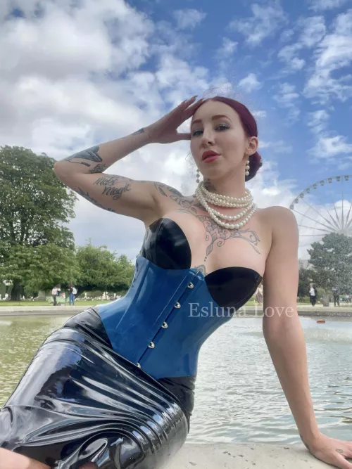 Wearing latex in Paris by Esluna-Love