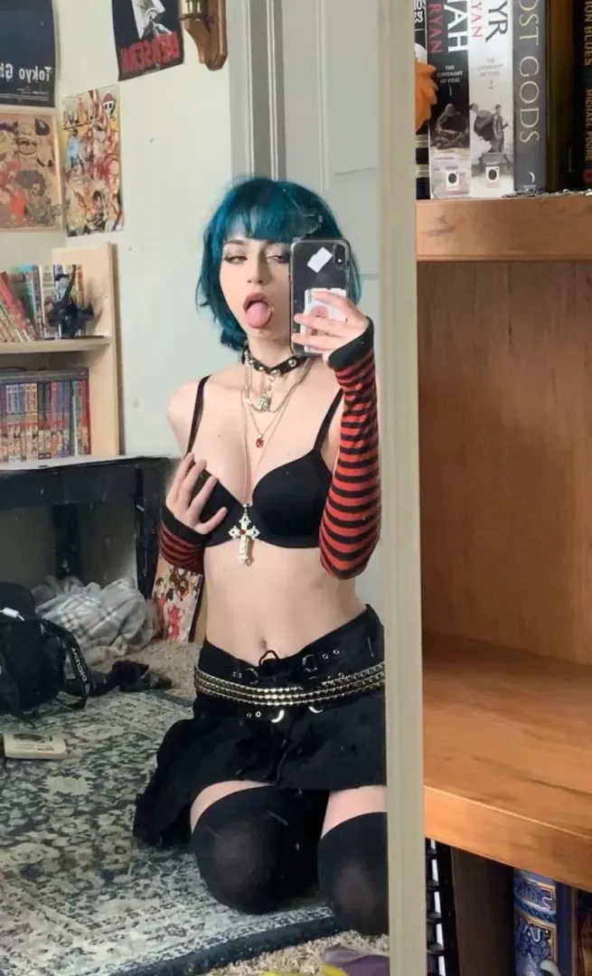 Who wants an emo schoolgirl posted by inkyblo0d