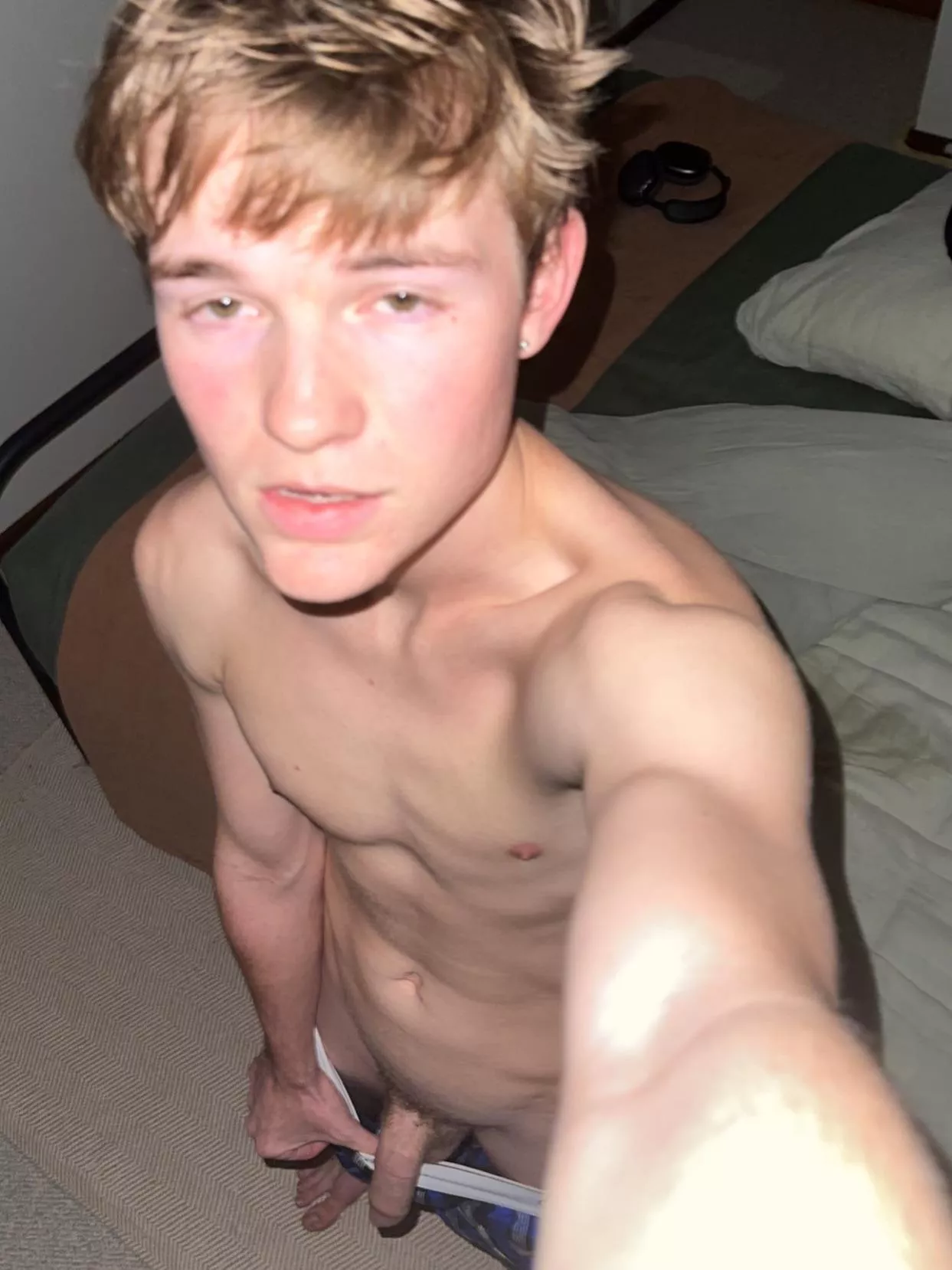 Who’s on posted by wet_unders