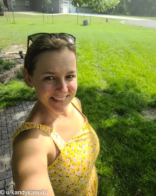 Yellow is my color by kandykane4u