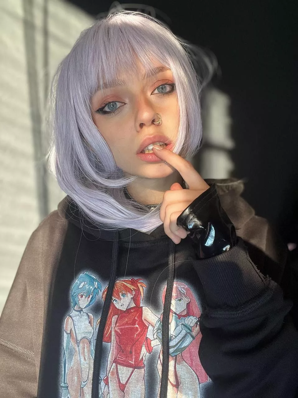 You can cover my pretty face in cum posted by ShrillyLeave