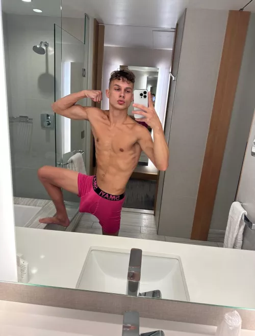 (18) do i turn you on by goodluckgeniee