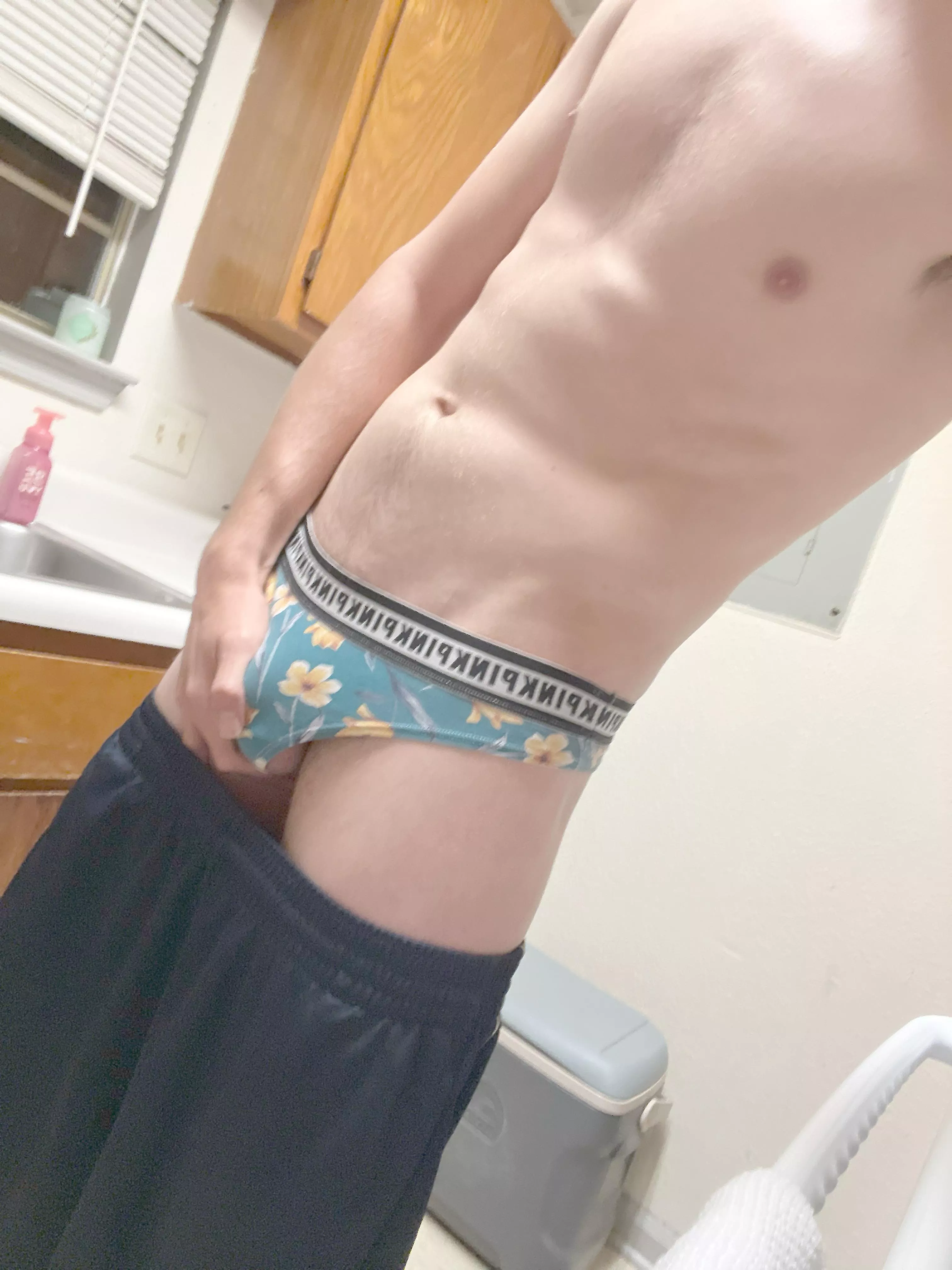 18 wearing my sisters panties I need a older brother to confess to and seduce 😜😉 posted by Ok-Standard-1406