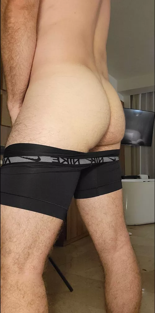 [42] older men allowed here? by mc9mico