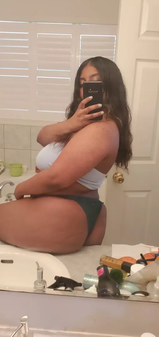 Anyone in the mood for some 5'1 thick indian ass 😋 by Tania-Xo