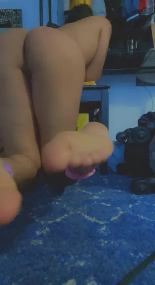 Being Raised Nudist Was THE BEST posted by FamilyNudistFeet