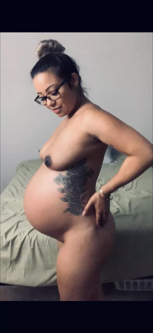 Big bump so what (OC)😈 by prettypregnant4
