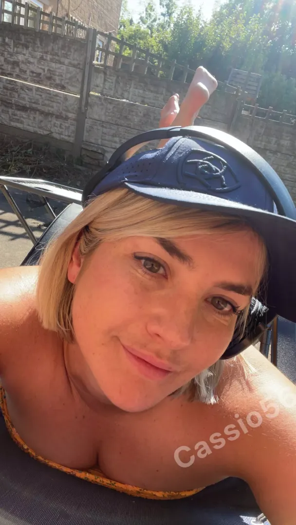 Enjoying the sun posted by Cassio56