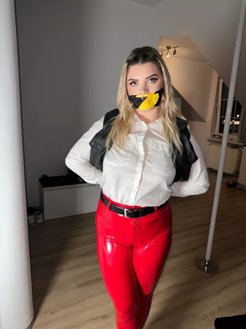 Gagged and cuffed behind by Navlia