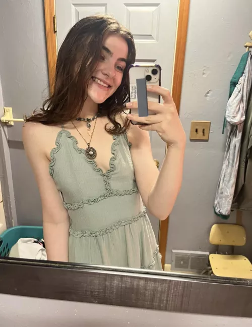 Hi loves, been a minute 🖤. 20% off with the link :) see ya there {couples content, customs, chats, posts almost everyday} by Adventurous_Plant_20