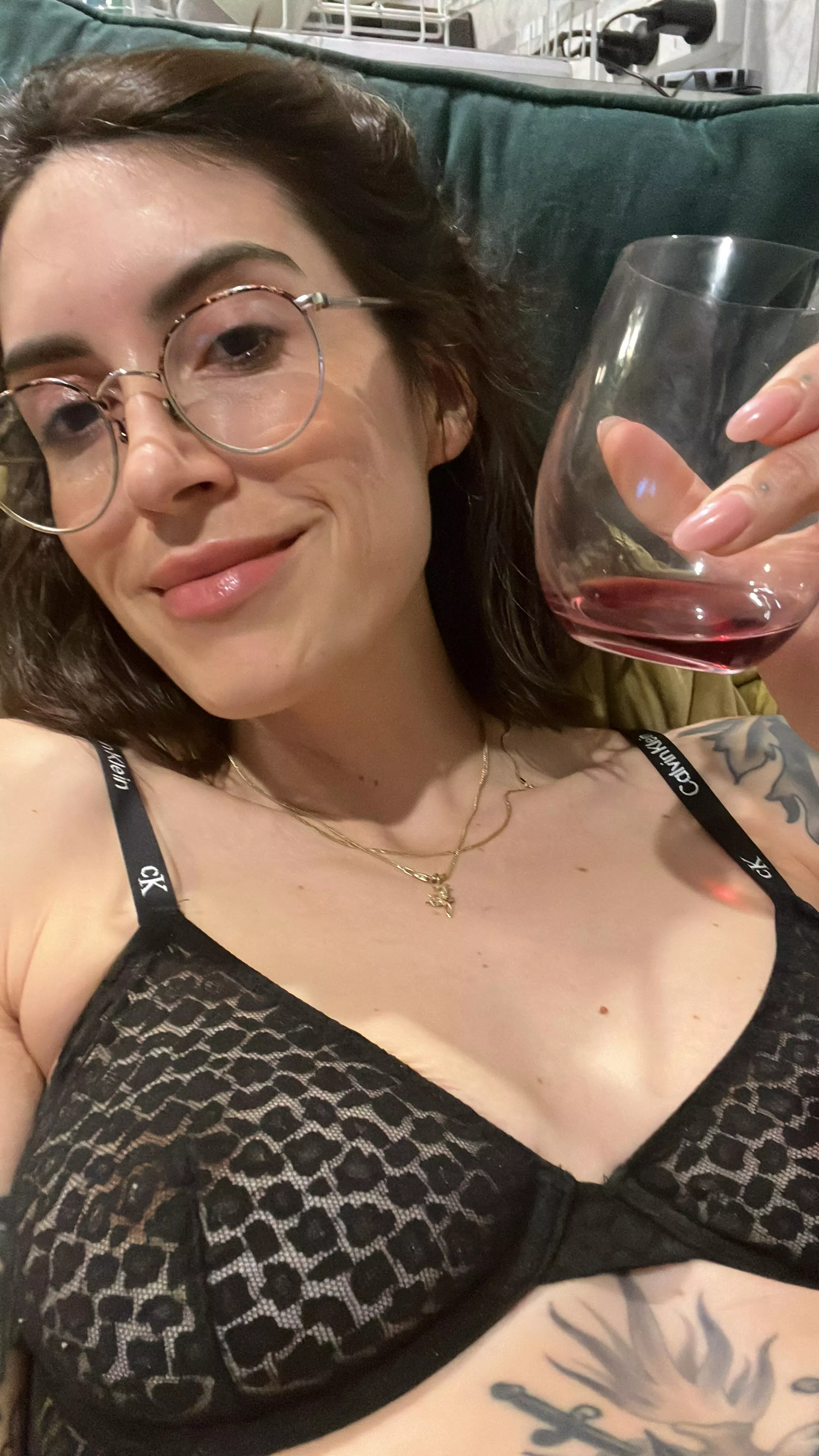 I feel the cutest in my glasses posted by janejoness