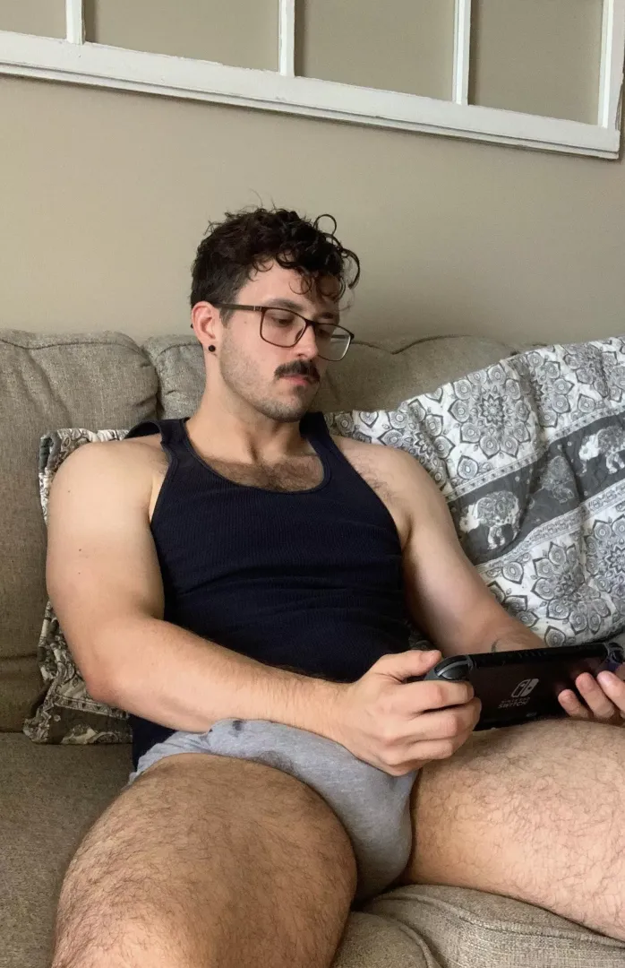 It’s getting harder to focus on the game posted by Folinator