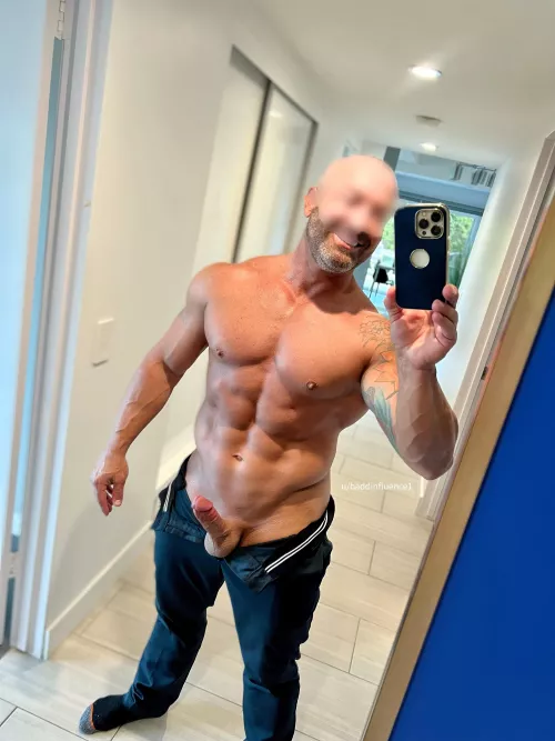 Just getting home from the office, commando as usual. Love watching the ladies stare at my bulge. Would you stare? by Baddinfluence1