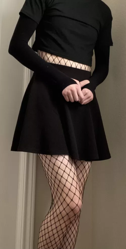 just turned 18 so i can finally post here :D by randomperson54829