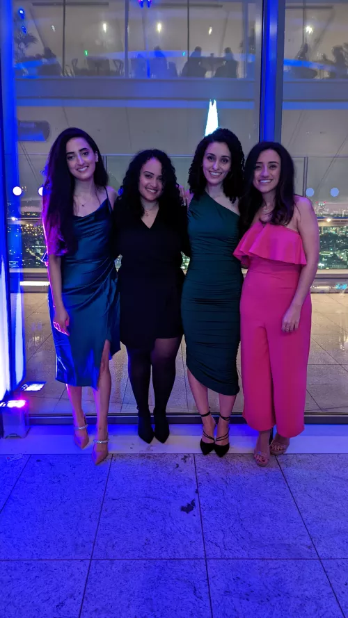 London girls 🇬🇧 by jdbthrwaway