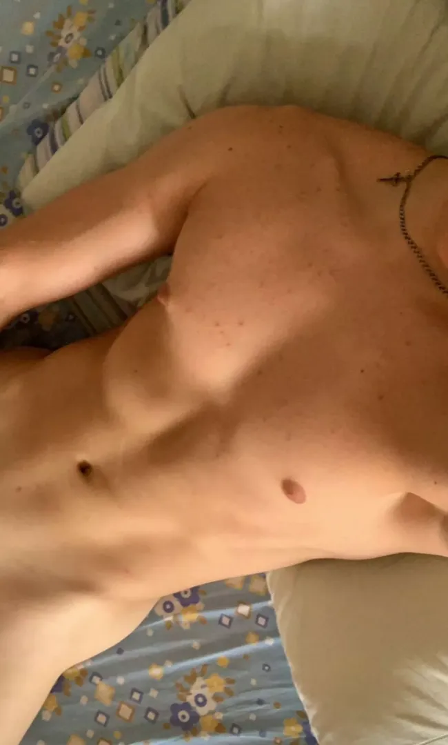 [M] Just came back from the gym, feeling kinda sore. Any guy here wants to chat? Feel free to message me posted by swimboy_99