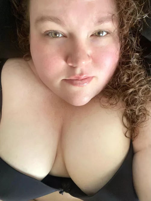 Mona Lisa Smile by ElleUnderCovers