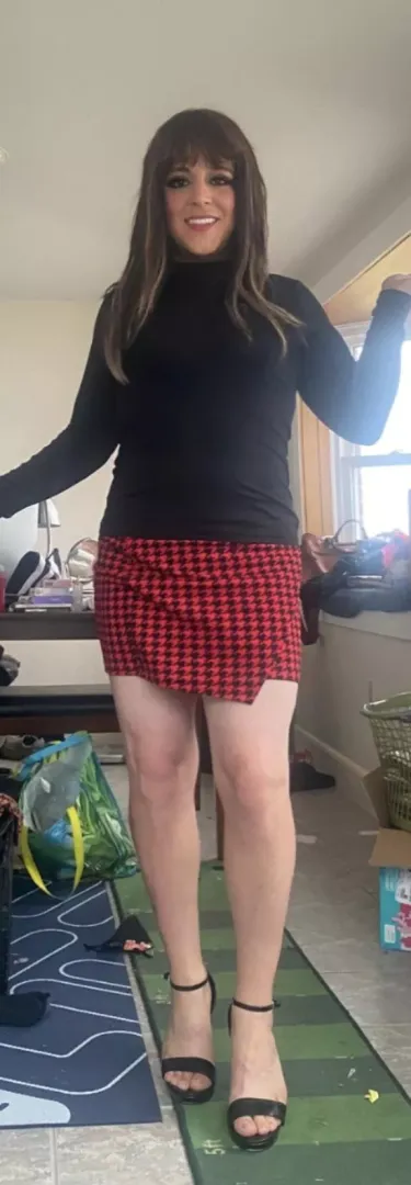 Short skirts are my weakness 🌈💗 posted by Optimal-Kale-2696