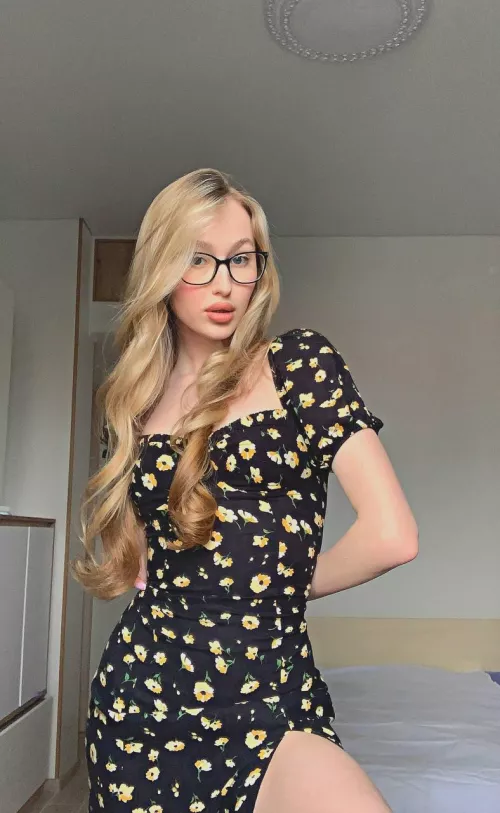 Some portion of me (f)or the good start of the day by lubojw