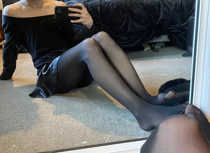 Tightsss by femboikiwi