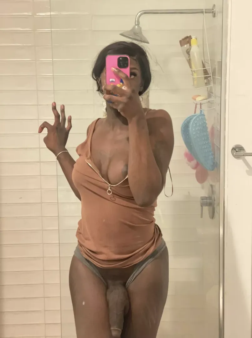 Well it's not gonna suck itself 😘🤭 posted by ThatMommyAmazon