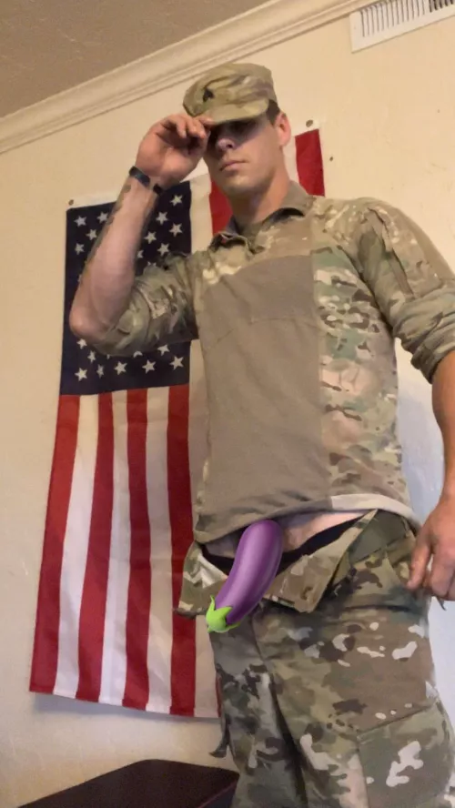 Who wants to see the whole thing? 👀 by no_1_around