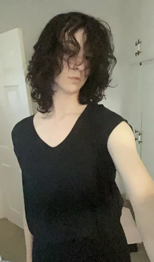 Would you date me? by Minimum-Network6562