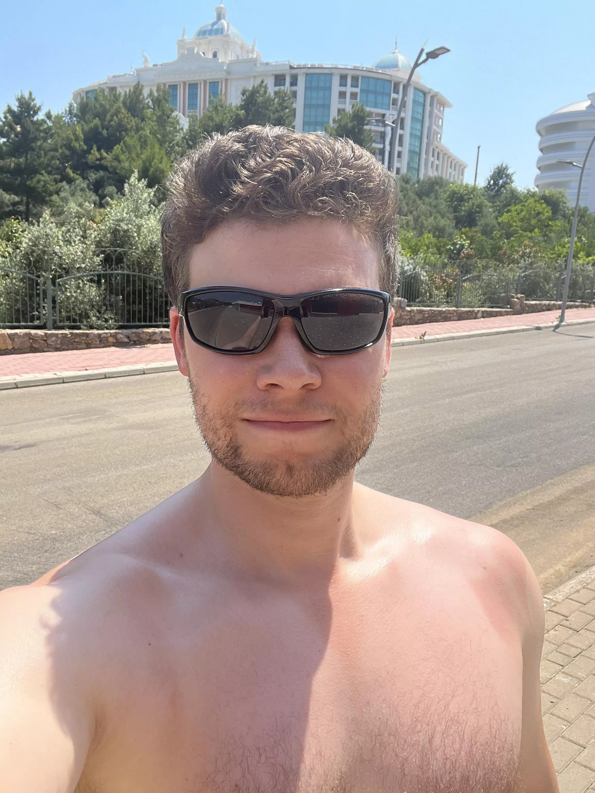 Alone in the Mediterranean sun while bf is in the gym 🙄 posted by The_Ollicle