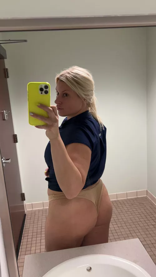 Basic bitch ass pic! by Fit_Ad955