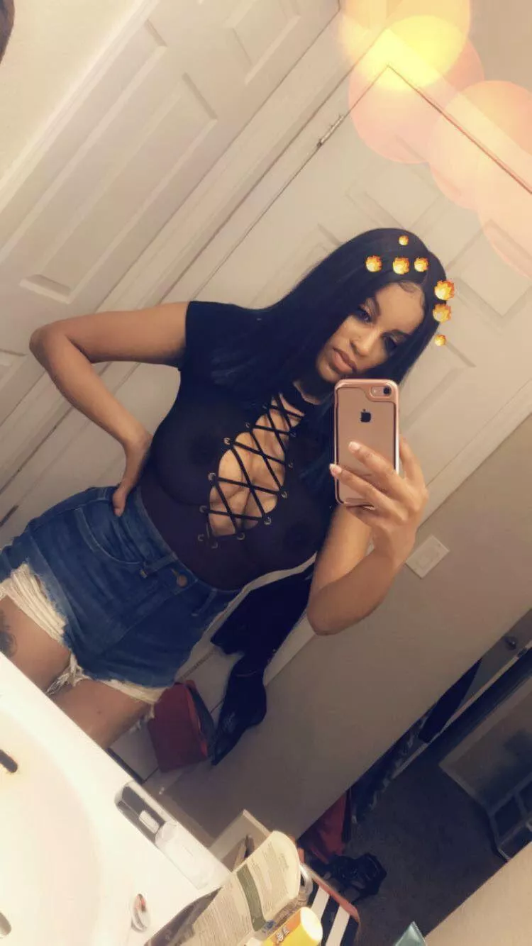 Bras not allowed posted by XoXoNikkiRoseXoXo