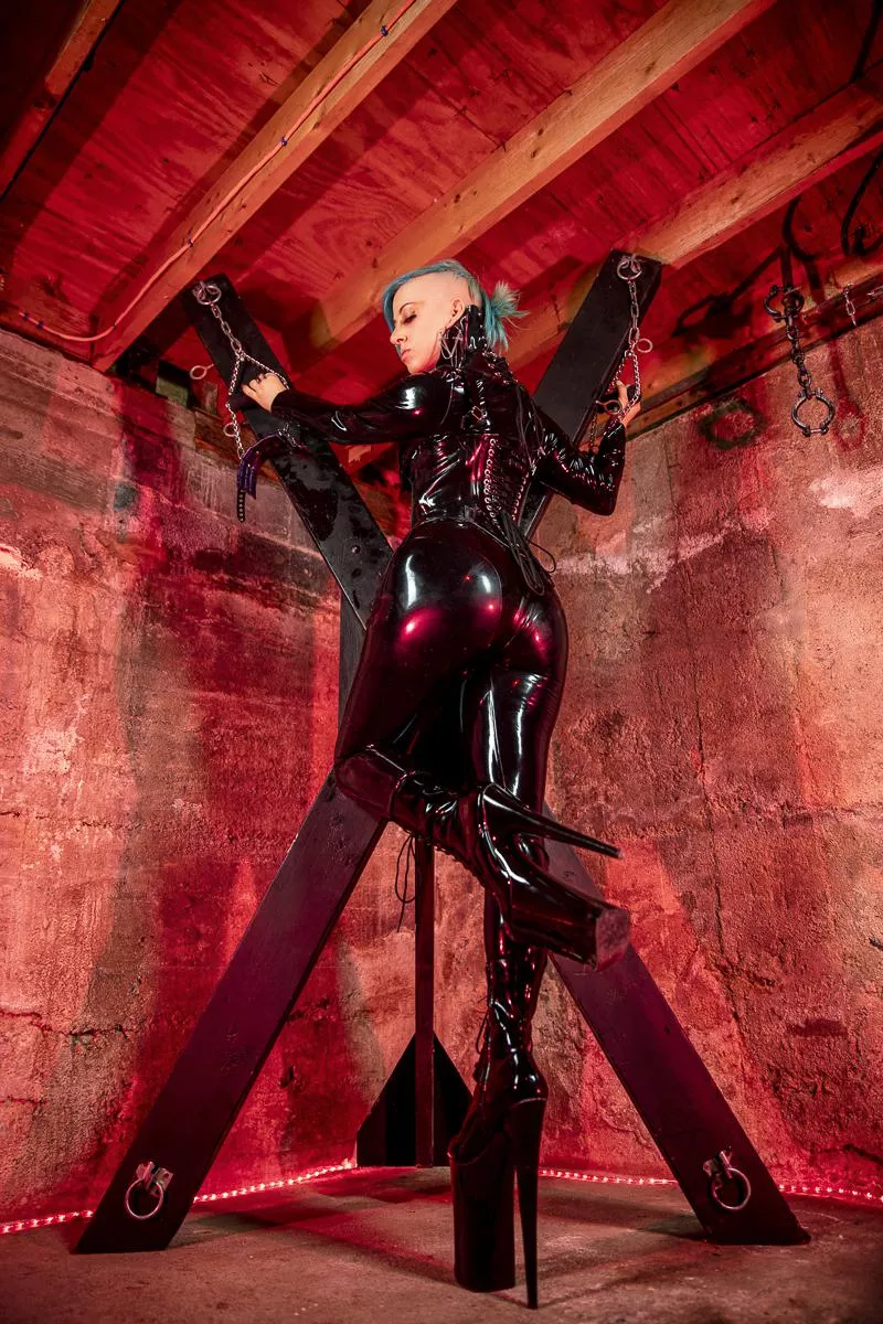 Compliments are useless. Send cash instead. [F] posted by Stiffjacket86