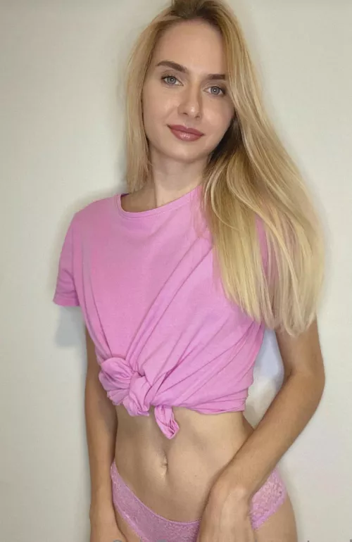 Describe my body with one word! by sonicgangster