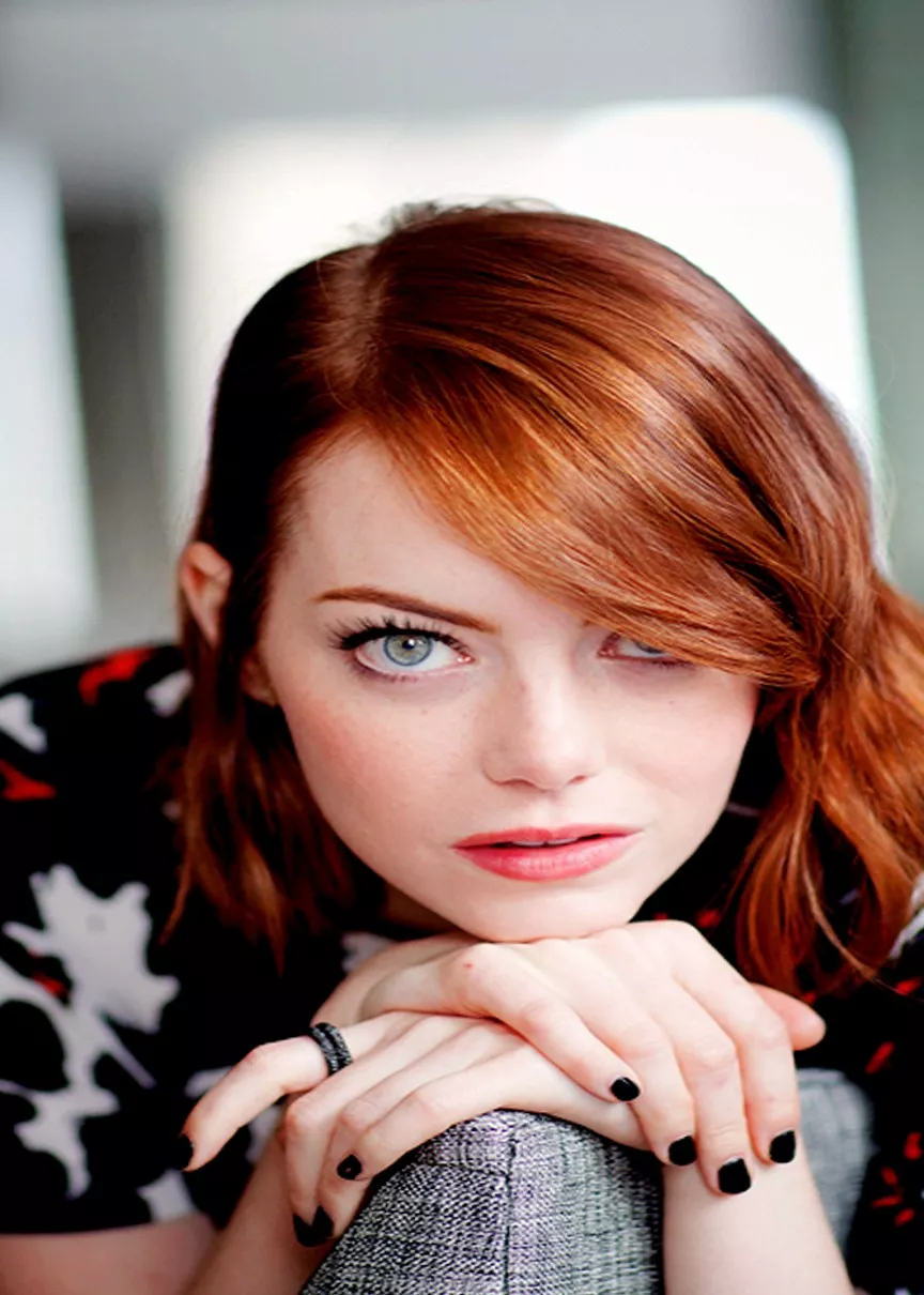 Emma Stone posted by longCarry826
