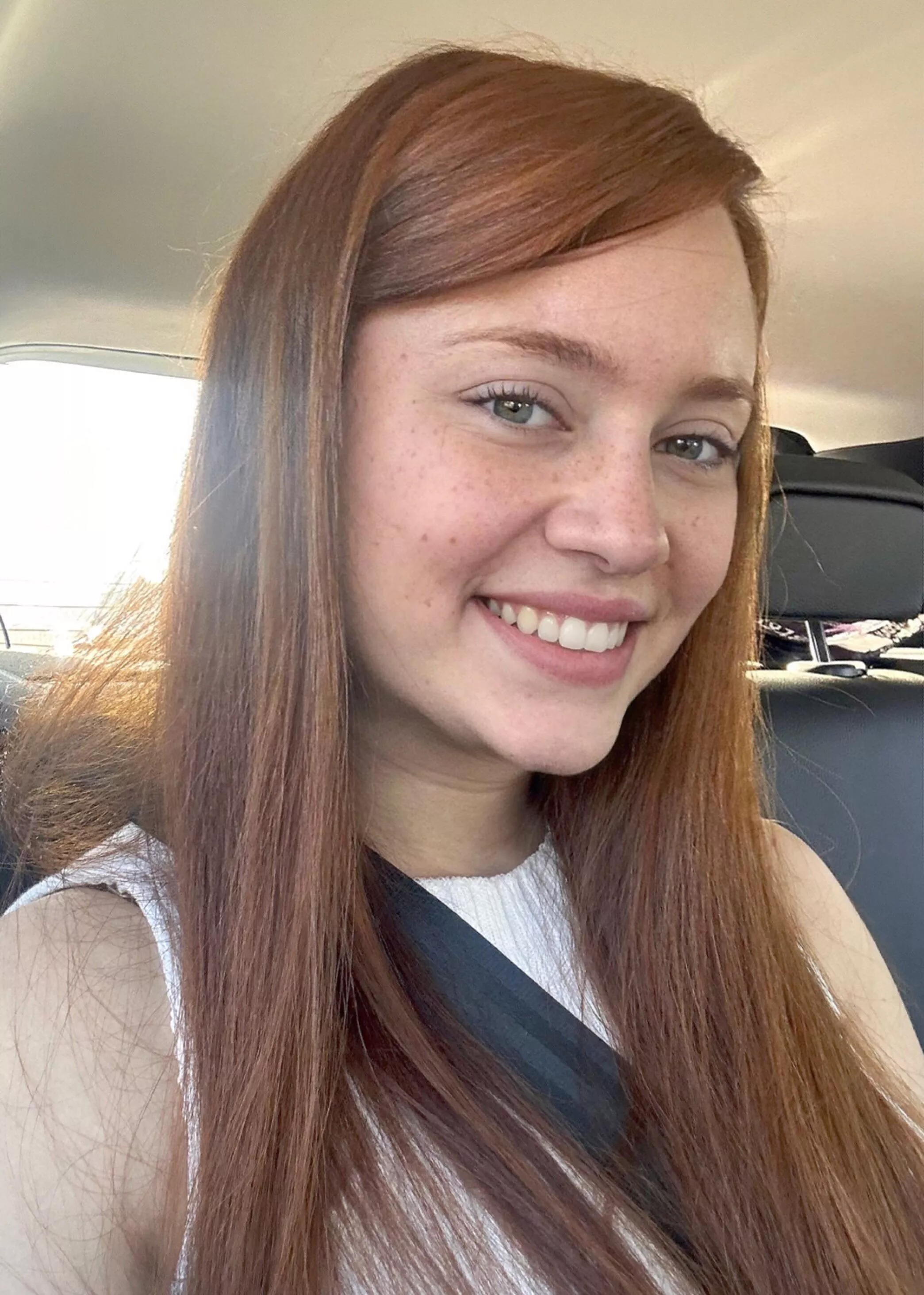 Feeling cute with my freckles and new hairstyle [f] posted by Puzzled_MJ