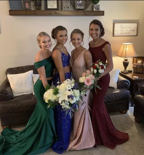 Flower girls by BingB0ngBoi