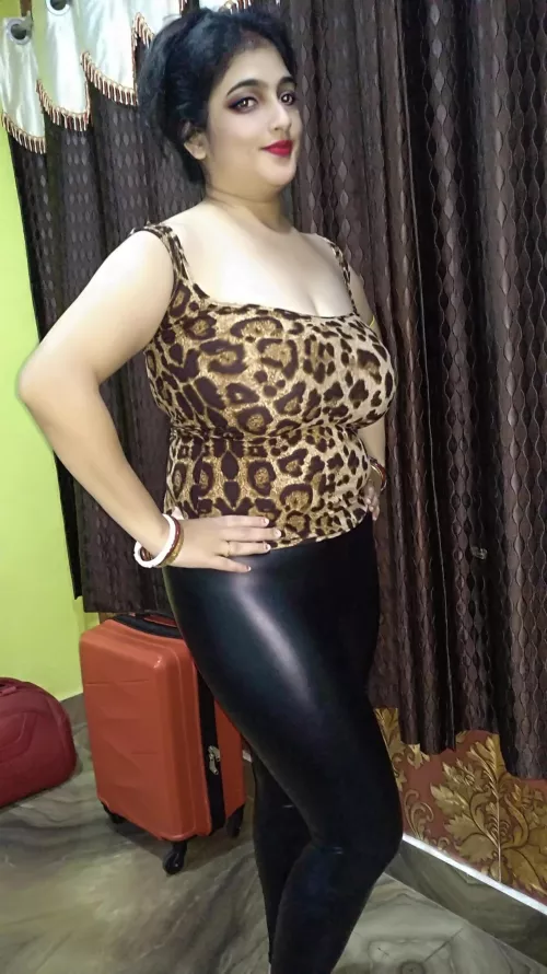 Happy Friday! What's the plan for tonight? by tanisharoysweet